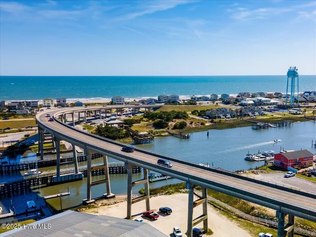 $1,599,000 | 877 Ocean Boulevard West, Holden Beach, NC 28462