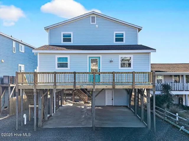 $1,599,000 | 877 Ocean Boulevard West, Holden Beach, NC 28462