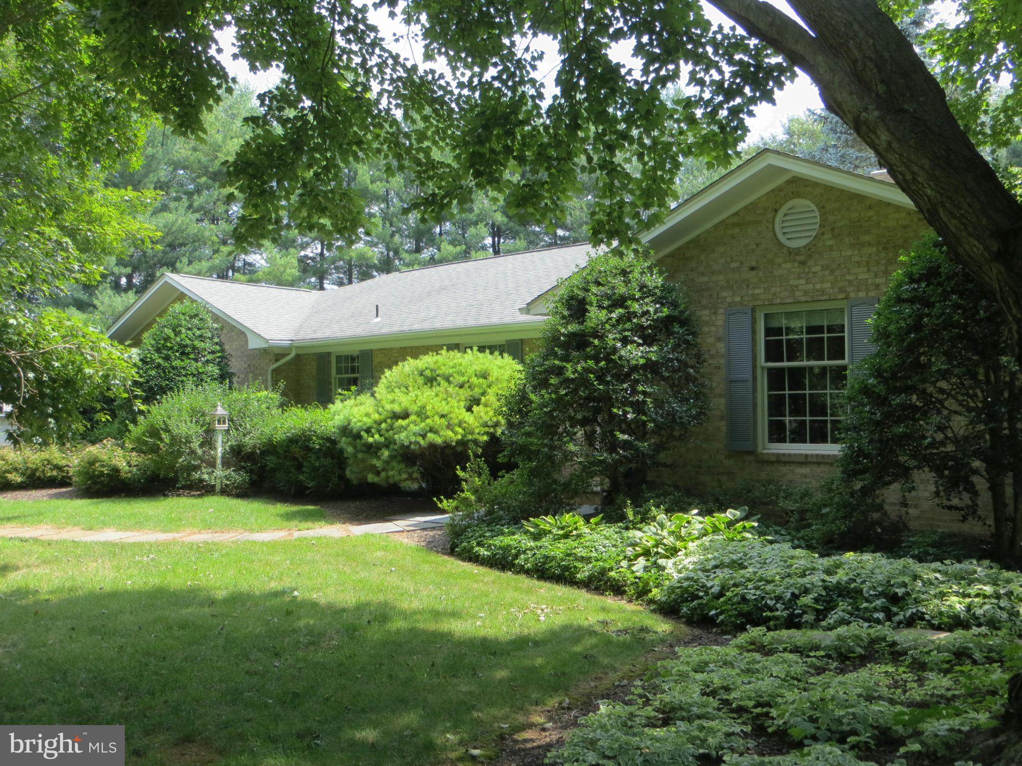 23462 Potts Mill Road Middleburg, VA 20117 - Photo 1 of 20 Exterior (Front)