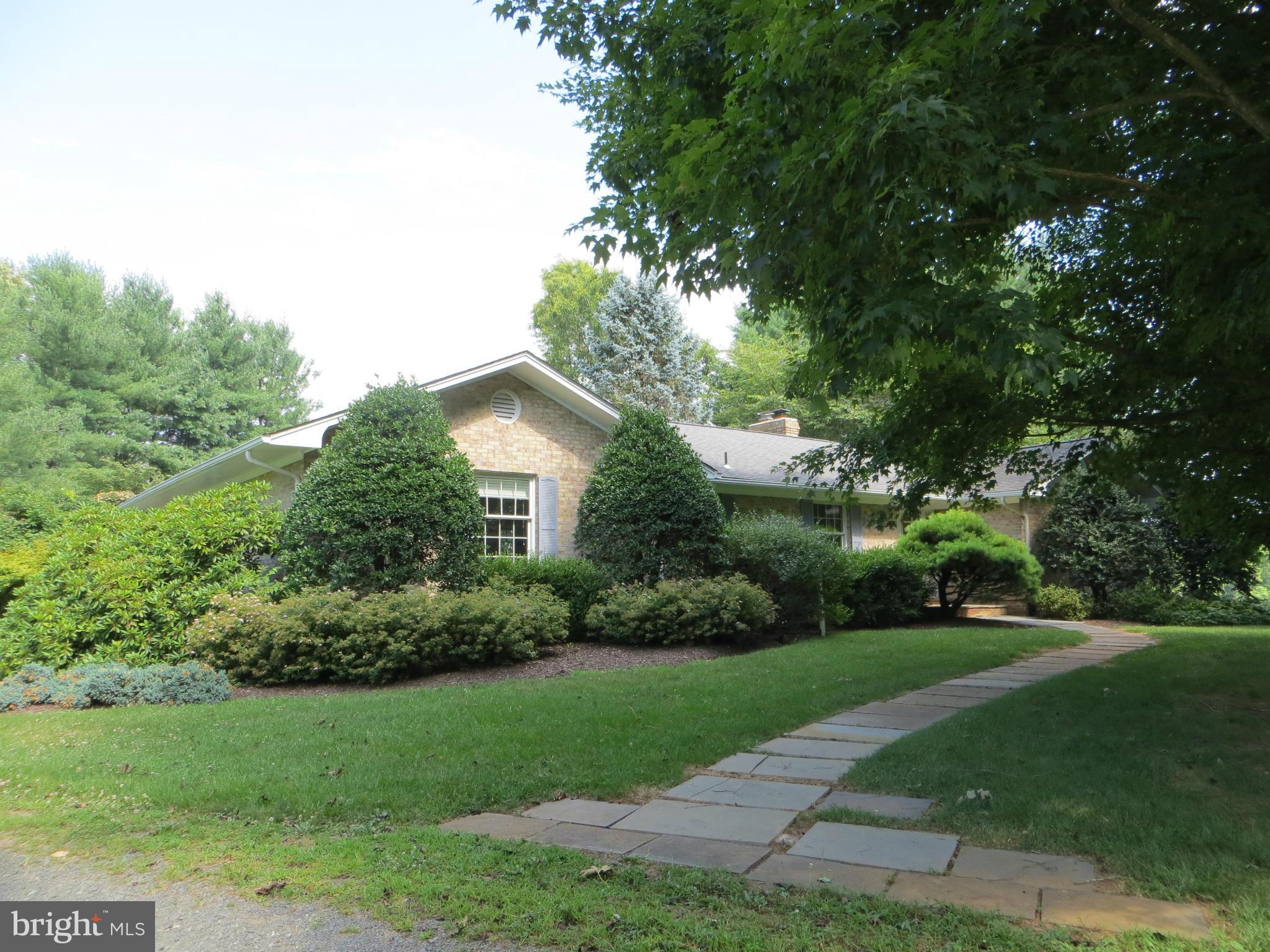 23462 Potts Mill Road Middleburg, VA 20117 - Photo 3 of 20 Exterior (General)