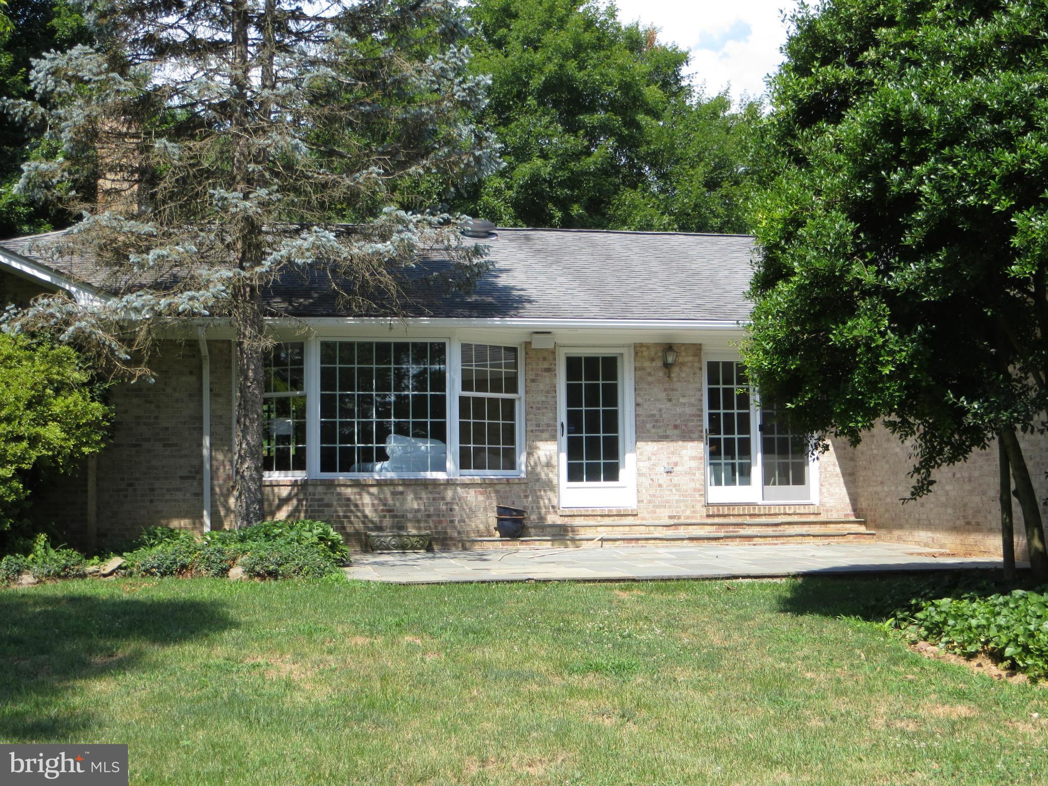 23462 Potts Mill Road Middleburg, VA 20117 - Photo 6 of 20 Exterior (Rear)
