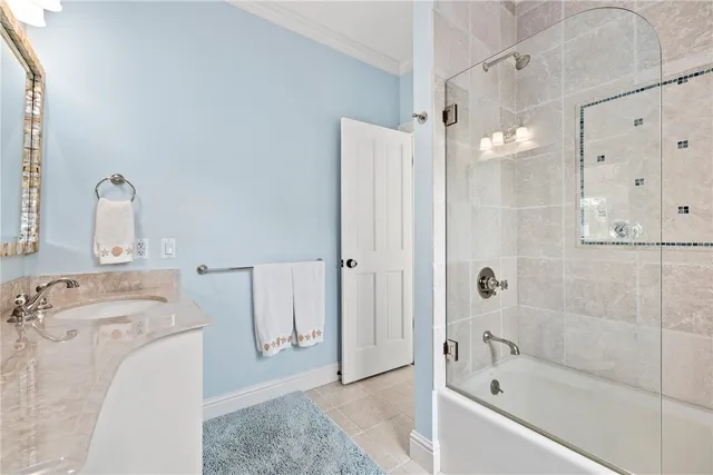 $6,950,000 | 1596 West Side Road, Block Island, RI 02807