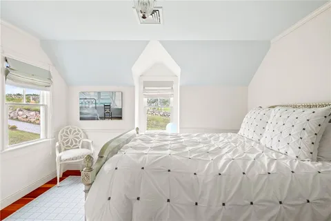 $6,950,000 | 1596 West Side Road, Block Island, RI 02807