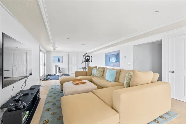 $6,950,000 | 1596 West Side Road, Block Island, RI 02807