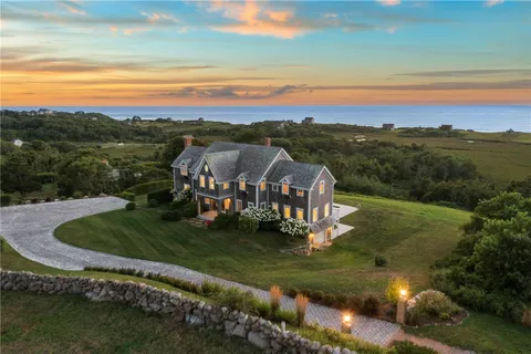 $6,950,000 | 1596 West Side Road, Block Island, RI 02807