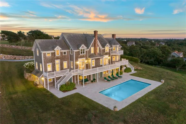 $6,950,000 | 1596 West Side Road, Block Island, RI 02807