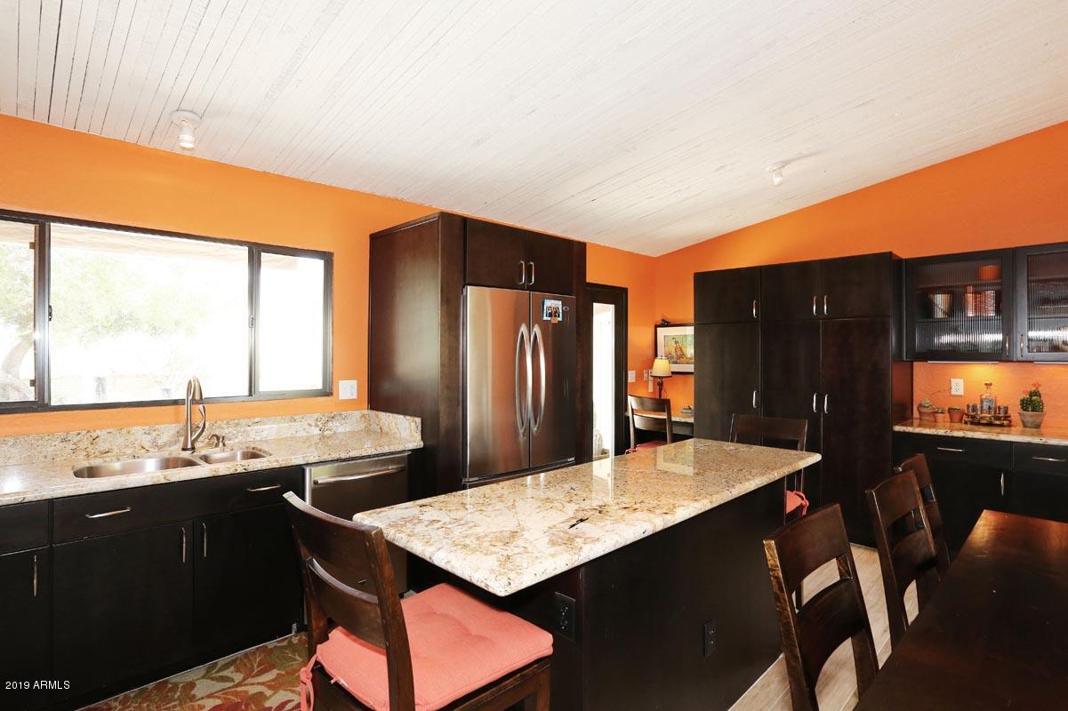 7321 East Long Rifle Road Carefree, AZ 85377 - Photo 16 of 48 Kitchen2