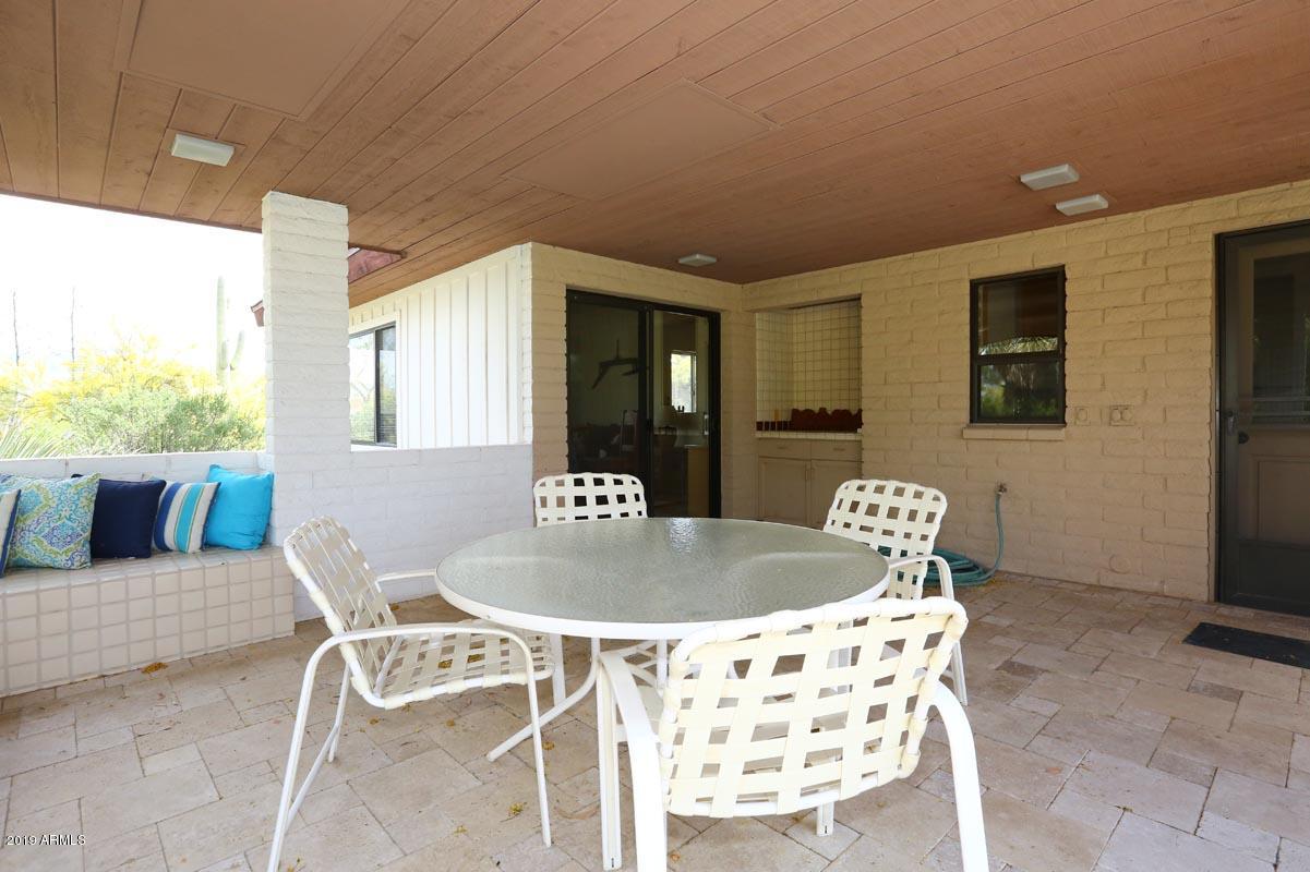 7321 East Long Rifle Road Carefree, AZ 85377 - Photo 27 of 48 Guest House-Covered Patio