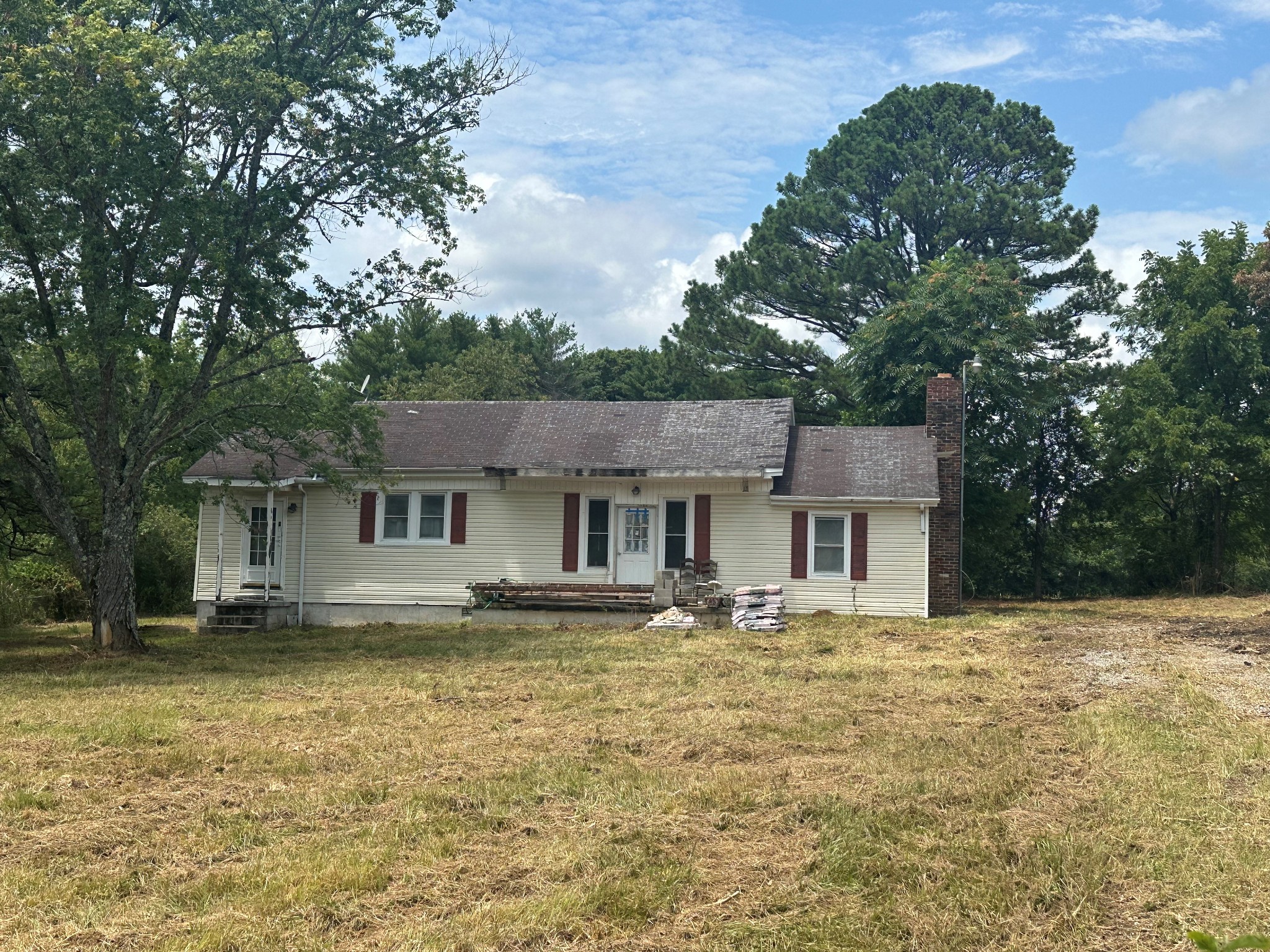 940 Fall River Road Goodspring, TN 38460 - Photo 1 of 7 Front of house