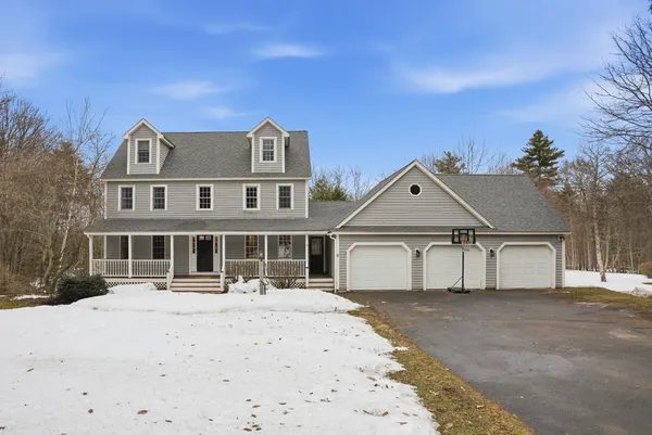 $939,000 | 6 Kestrel Circle, York, ME 03909