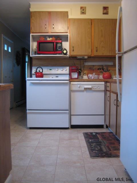 1016 Roberta Road Rotterdam, NY 12303 - Photo 9 of 25 Photo 9