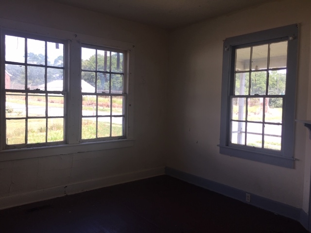136-138 County Road Spartanburg, SC 29301 - Photo 6 of 9 Gallery Image 6