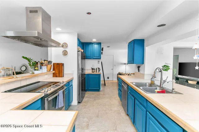 $3,775 | 302 West Osceola Lane, Cocoa Beach, FL 32931