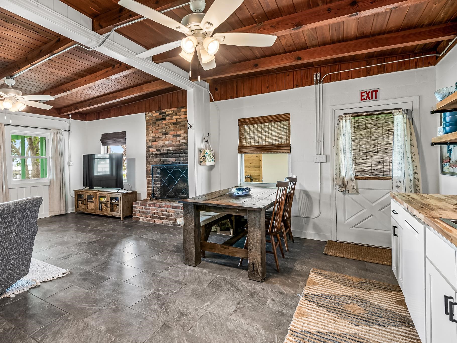 2669 Surf Road Ochlockonee Bay, FL 32346 - Photo 10 of 47