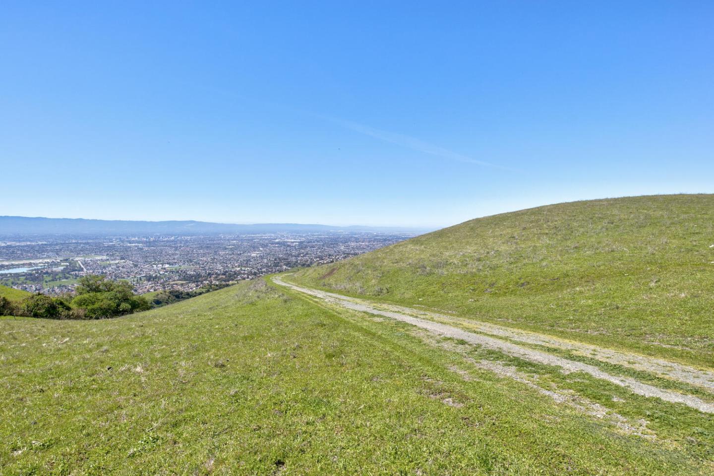 Undisclosed Address San Jose, CA 95127 - Photo 8 of 59 Gallery Image 8