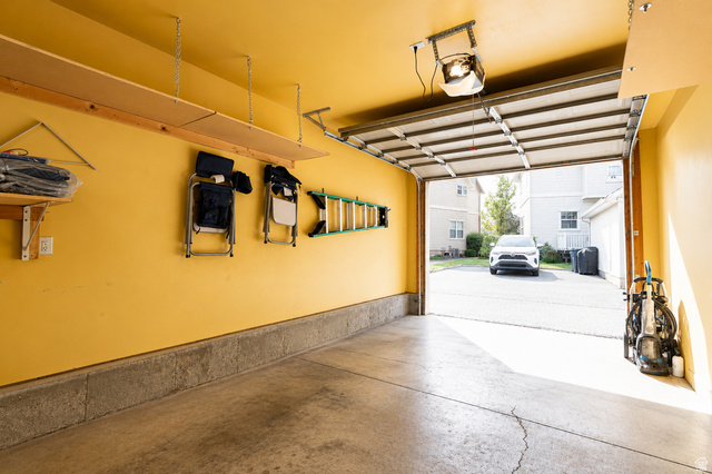 896 Cres Drive South Mapleton, UT 84664 - Photo 31 of 32 Attached garage with concrete flooring