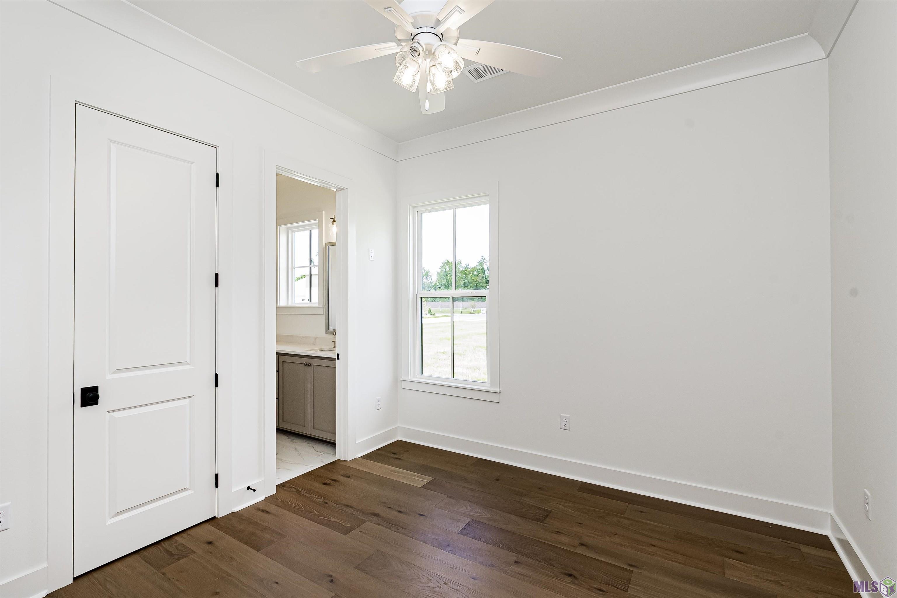 15725 Jack Street Baton Rouge, LA 70817 - Photo 34 of 54 Guest Bedroom