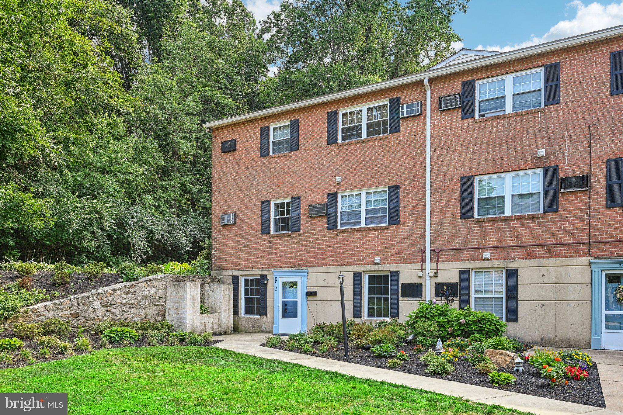 207 Walnut Hill Road, Unit D12 West Chester, PA 19382 - Photo 2 of 32 Gallery Image 2