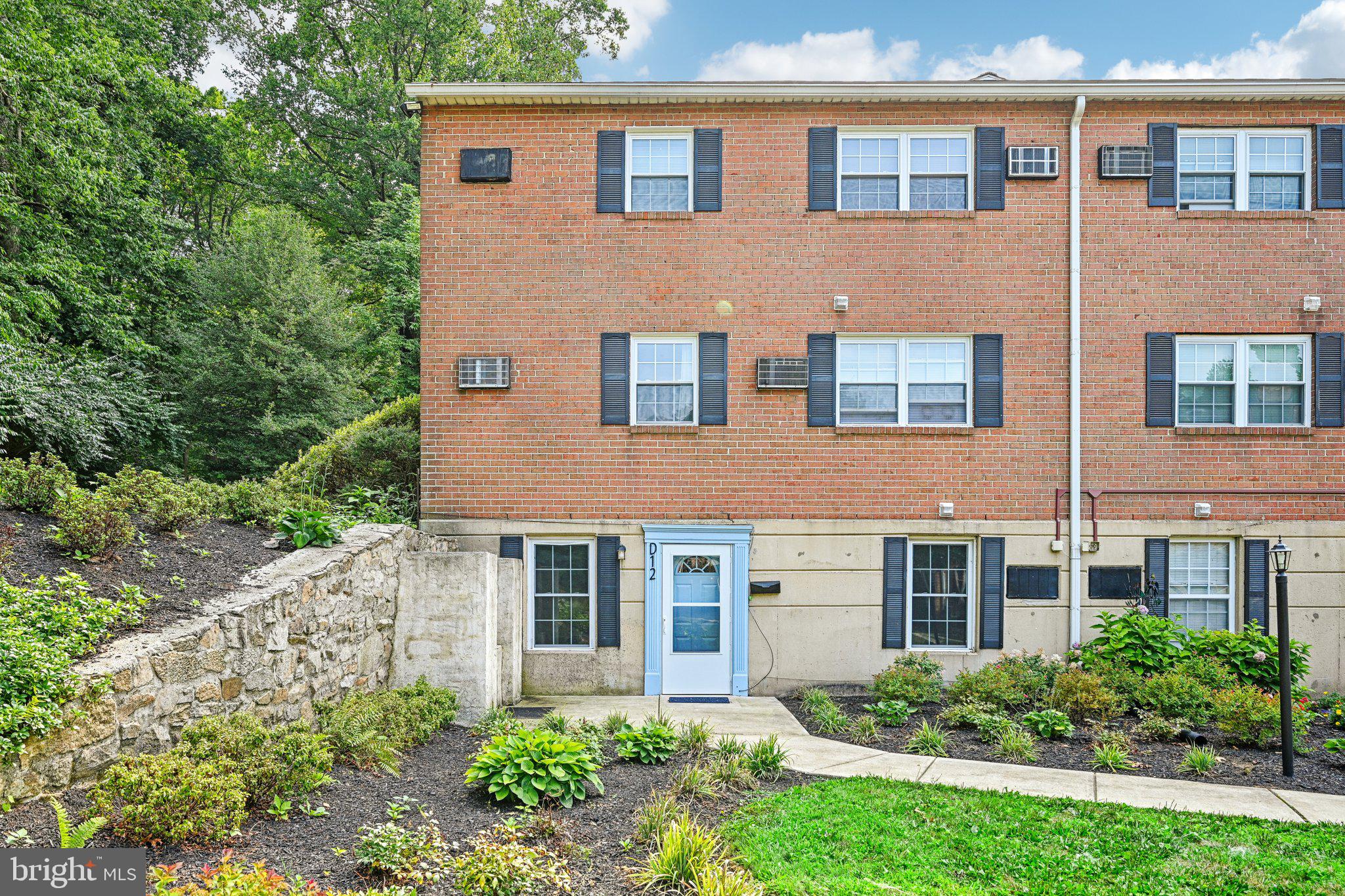 207 Walnut Hill Road, Unit D12 West Chester, PA 19382 - Photo 4 of 32 Gallery Image 4