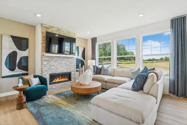 $716,115 | 8692 Periwinkle Boulevard, Woodbury, MN 55129