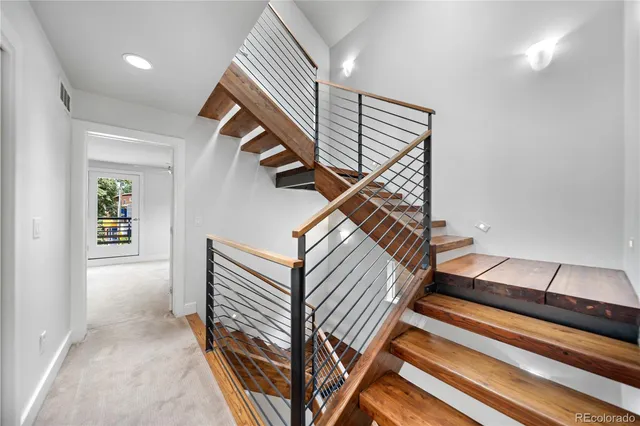 a view of entryway and hall