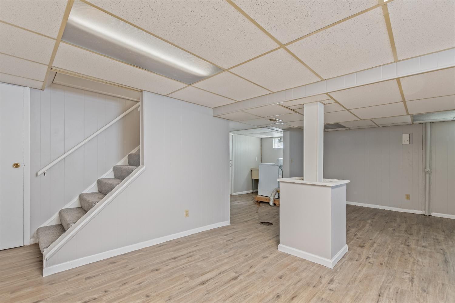 5535 Lawrence Road Cincinnati, OH 45248 - Photo 18 of 25
