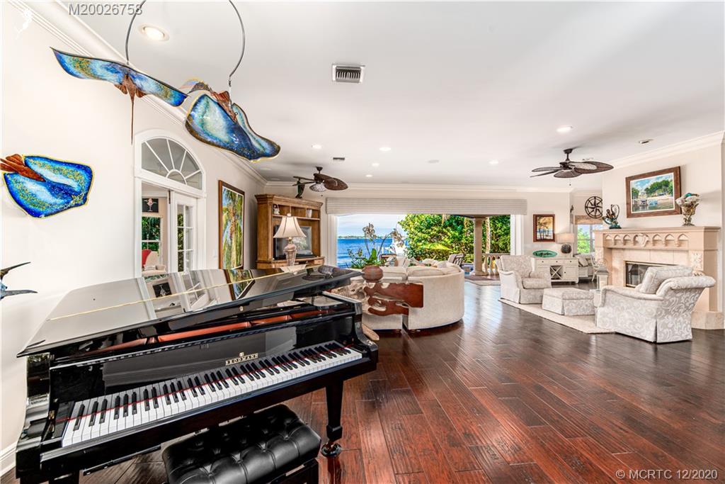 1051 Southeast Riverside Drive Stuart, FL 34996 - Photo 16 of 52 Gallery Image 16
