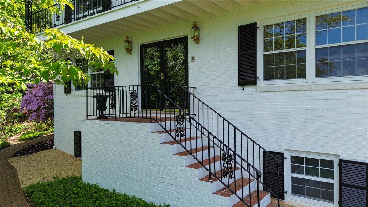 3002 Burnleigh Road Southwest Roanoke, VA 24014 - Photo 3 of 44 56-DJI_0026