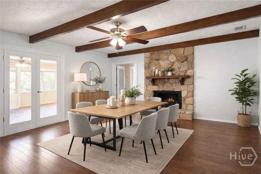 208 Westminister Road Savannah, GA 31419 - Photo 8 of 34 VIRTUALLY ENHANCED
DINING ROOM