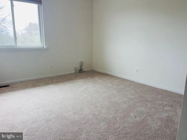 $2,800 | 2716 Glengyle Drive, Vienna, VA 22181