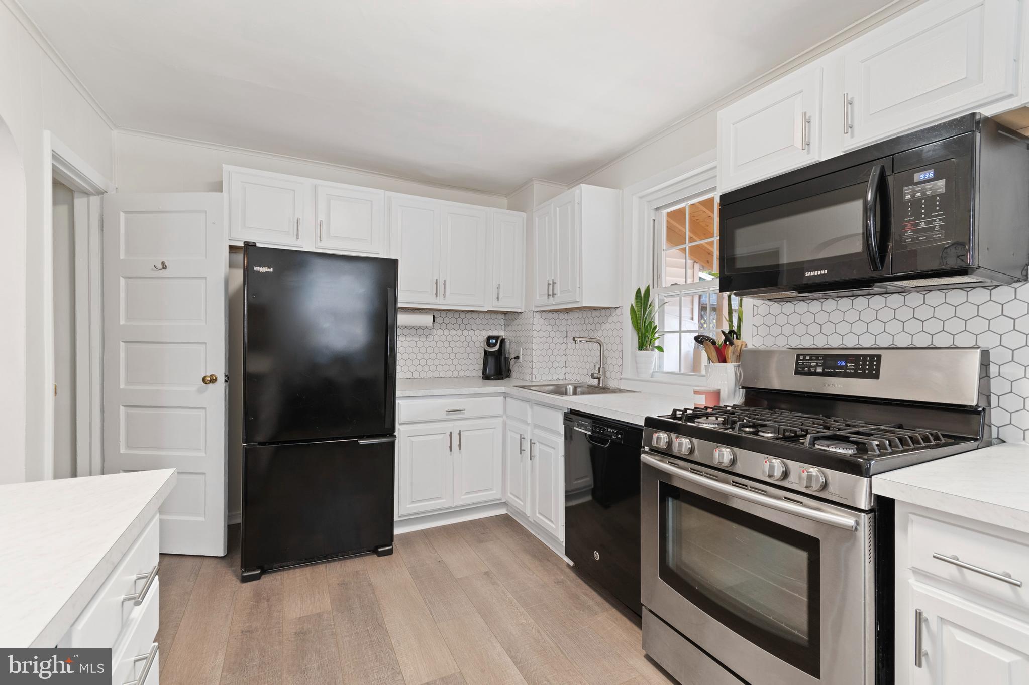 137 Simpson Road Ardmore, PA 19003 - Photo 16 of 35