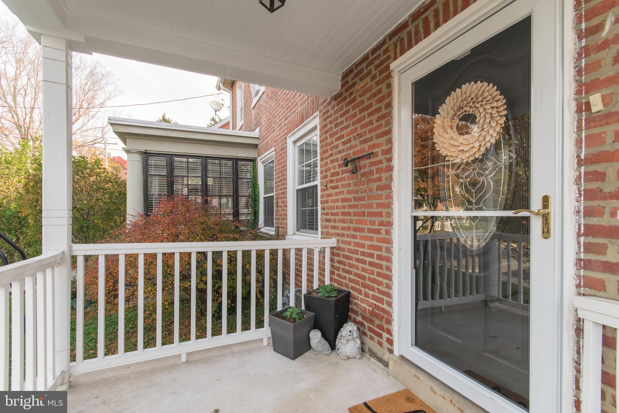 137 Simpson Road Ardmore, PA 19003 - Photo 3 of 35