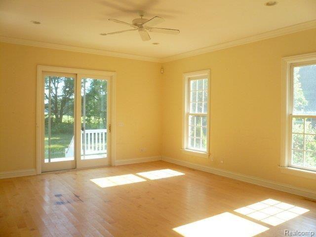 9040 North Territorial Road Dexter, MI 48130 - Photo 8 of 22 6 LIVING ROOM.JPG
