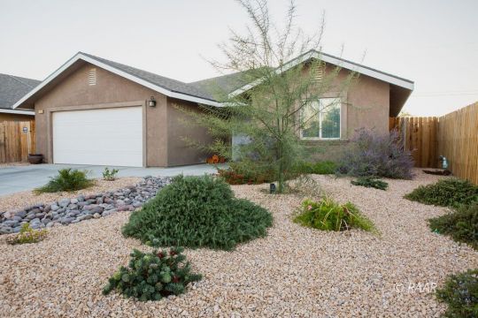 1005 Sims Street Ridgecrest, CA 93555 - Photo 2 of 29