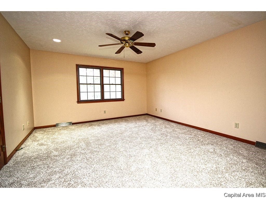 10 Brighton Road Springfield, IL 62702 - Photo 16 of 36
