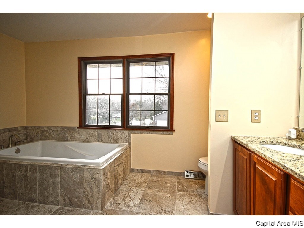 10 Brighton Road Springfield, IL 62702 - Photo 19 of 36