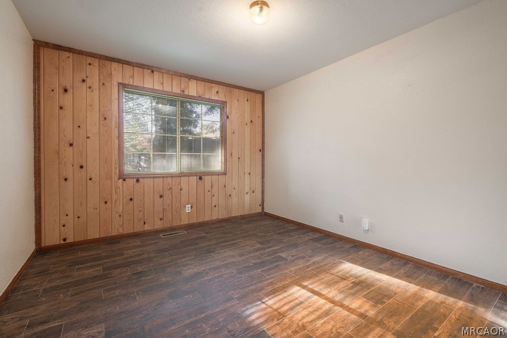 252 Riverside Avenue Sugarloaf, CA 92386 - Photo 12 of 29