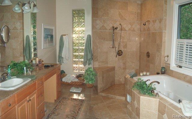 1483 Argentine Road Howell, MI 48843 - Photo 6 of 6 masterbath