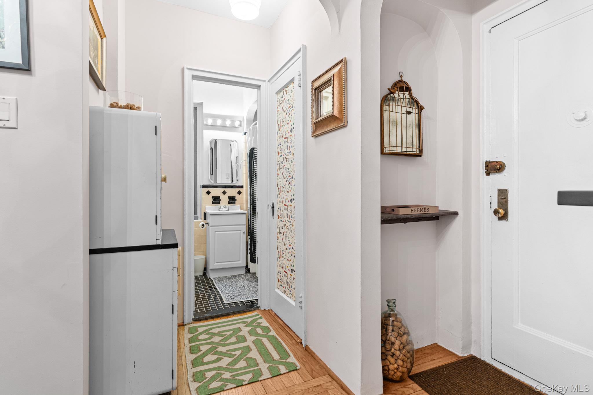 4445 Post Road, Unit 3H Bronx, NY 10471 - Photo 14 of 21