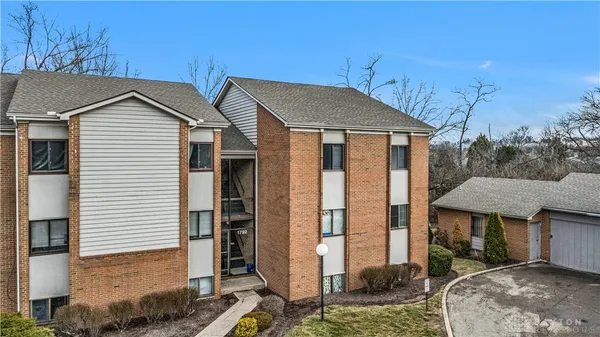 $83,500 | 1792 Cherokee Drive, Unit F, Dayton, OH 45449