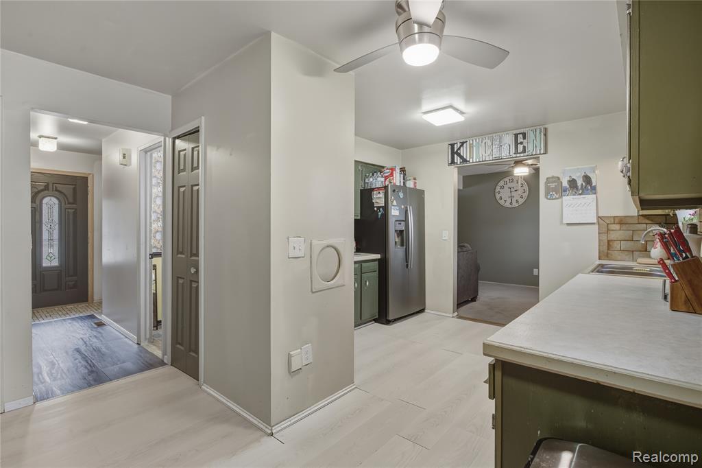 11033 Carr Road Davison, MI 48423 - Photo 12 of 37