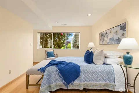 $1,600,000 | 105 Lovell Avenue Southwest, Unit 1511, Bainbridge Island, WA 98110