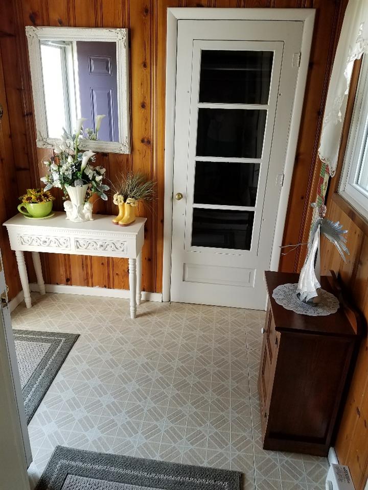 320 James Street Butler, IN 46721 - Photo 9 of 23