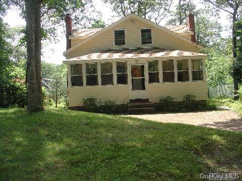 6 Thomas Road Sound Beach, NY 11789 - Photo 1 of 1 Gallery Image 1