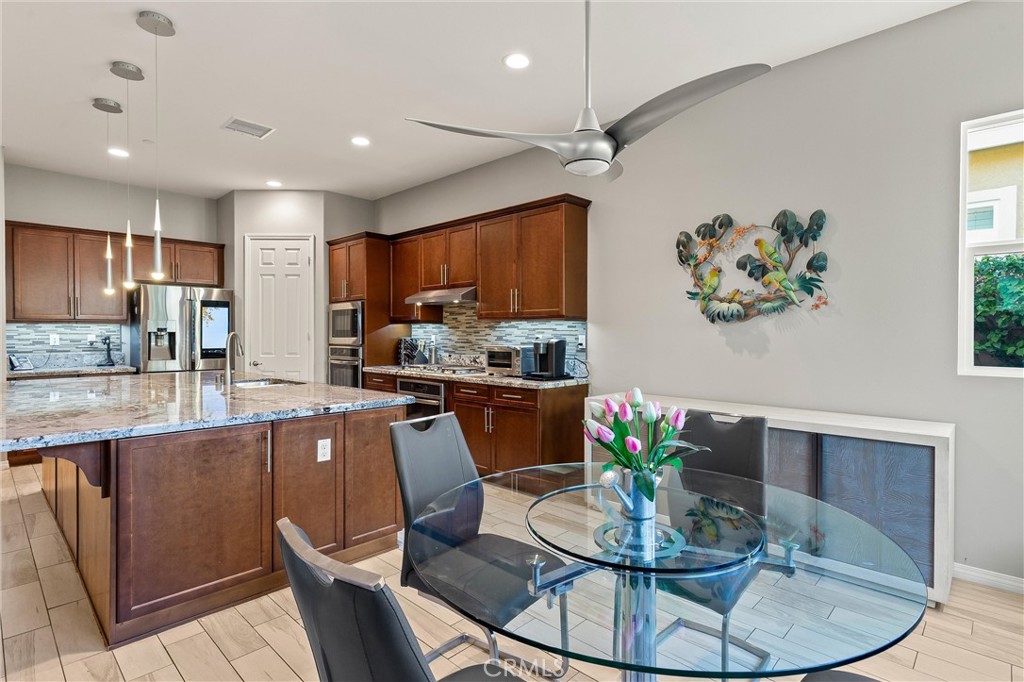 85556 Molvena Drive Indio, CA 92203 - Photo 5 of 35