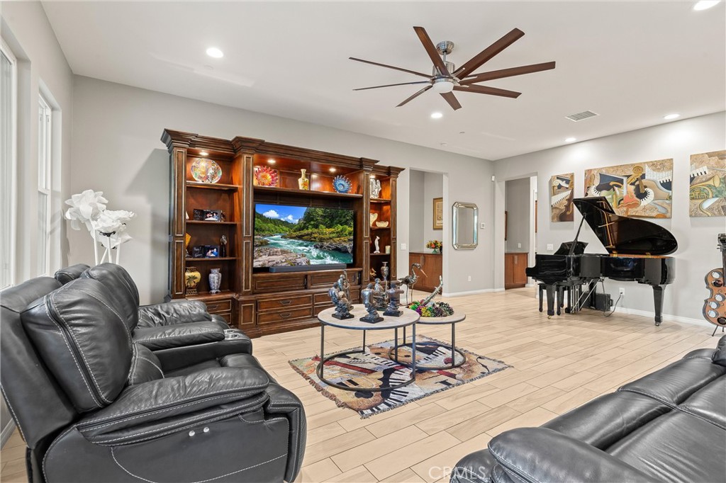 85556 Molvena Drive Indio, CA 92203 - Photo 9 of 35