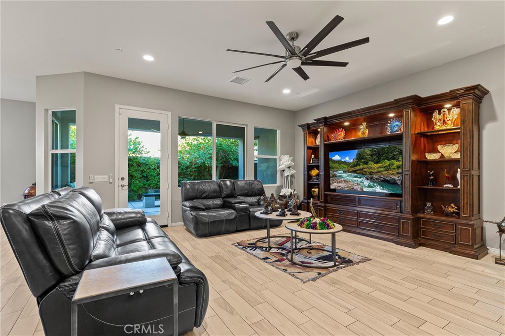 85556 Molvena Drive Indio, CA 92203 - Photo 10 of 35