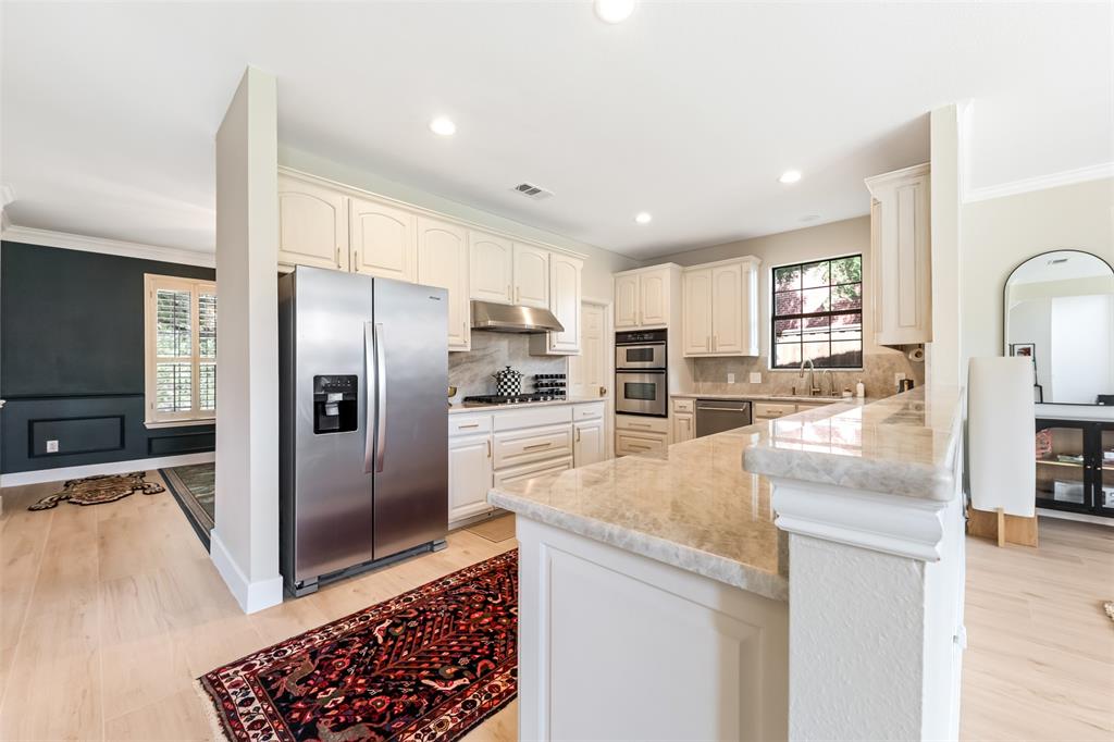 5501 Blazing Star Road Frisco, TX 75036 - Photo 5 of 37