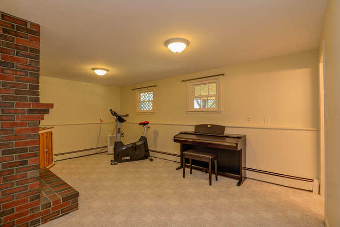 2 Willow Lane Cumberland, ME 04021 - Photo 39 of 58 Family Room/multi purpose