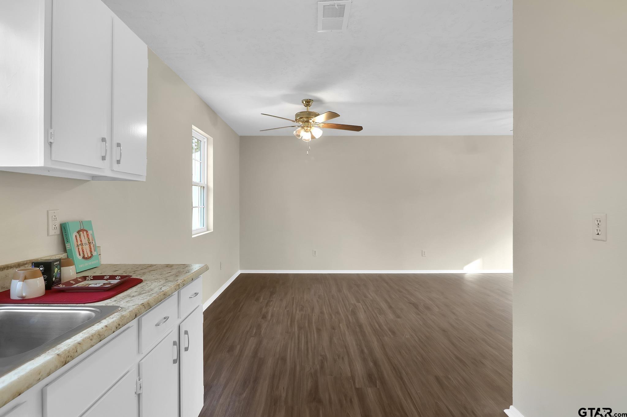 11834 Groundhog Road Gilmer, TX 75644 - Photo 7 of 24